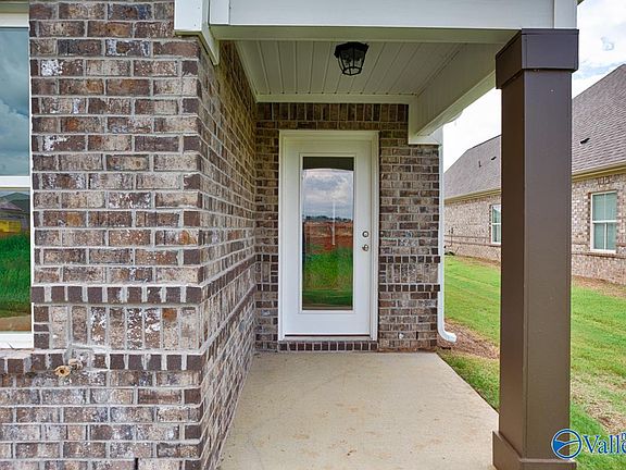 5th image of 131 Keller Dr