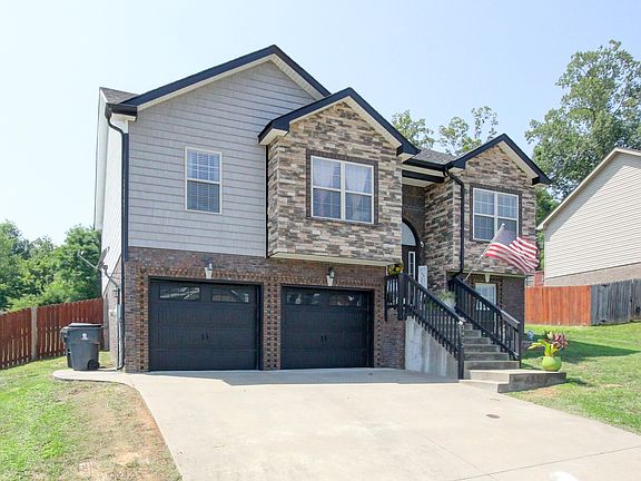 2nd image of 3472 Cayuse Way