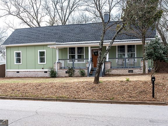 2nd image of 390 Athens Ave