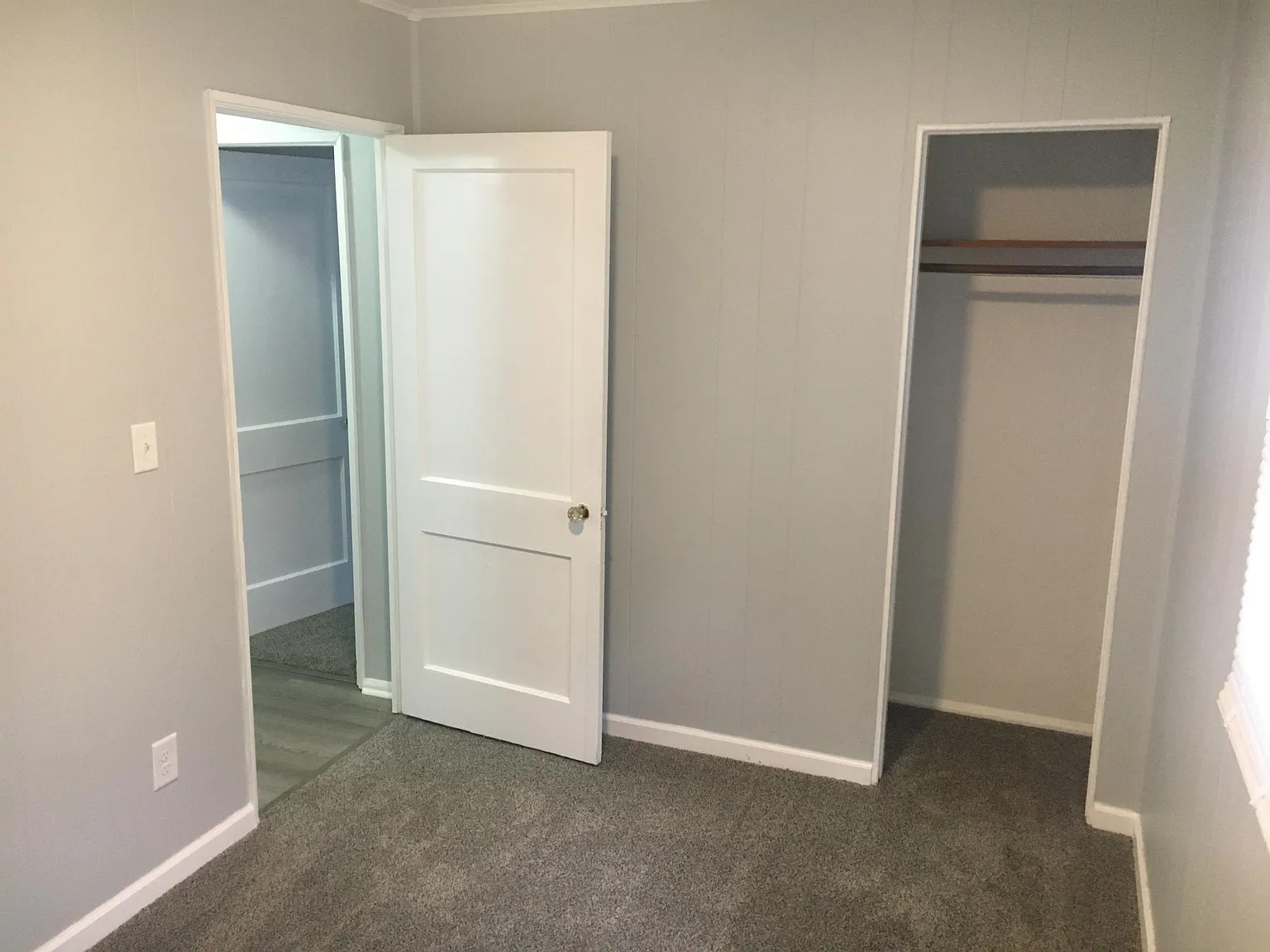 2 bed, 1056 sqft, $1,650 — Photo 2