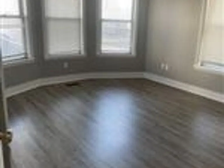 875 E 2nd St #3C — Photo 2