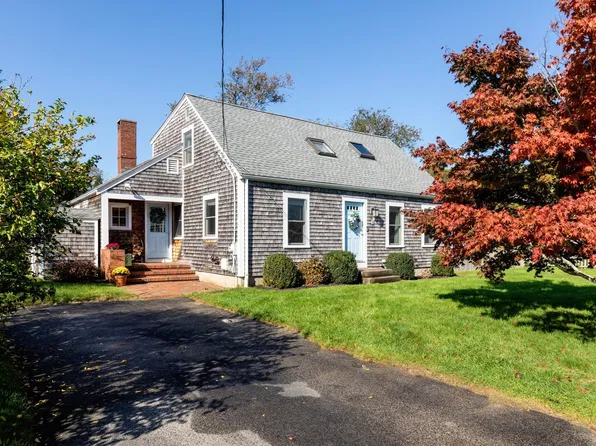 11 Marshview Dr, Marshfield, MA 02050