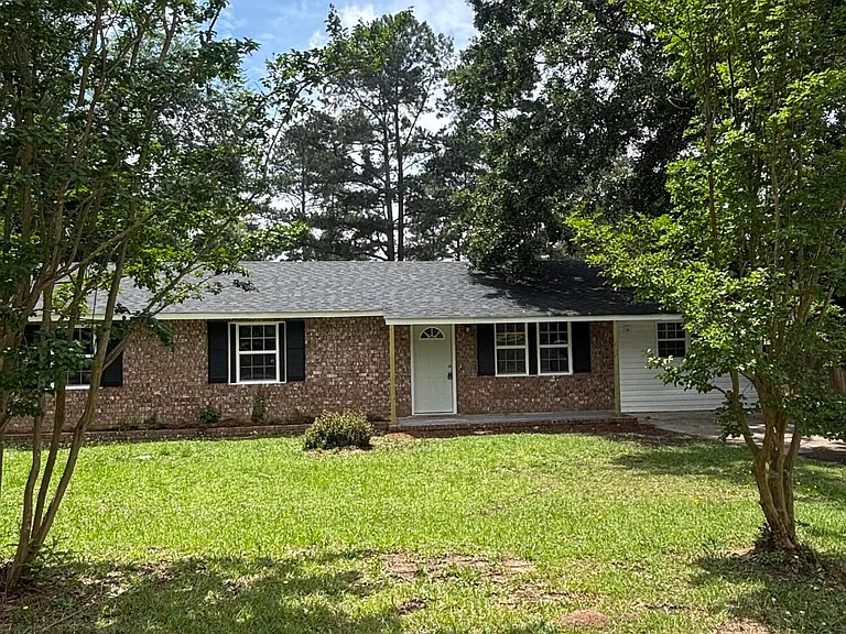 2605 Shalimar Dr — Photo 2