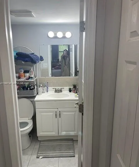 14421 N Kendall Dr #407M — Photo 8