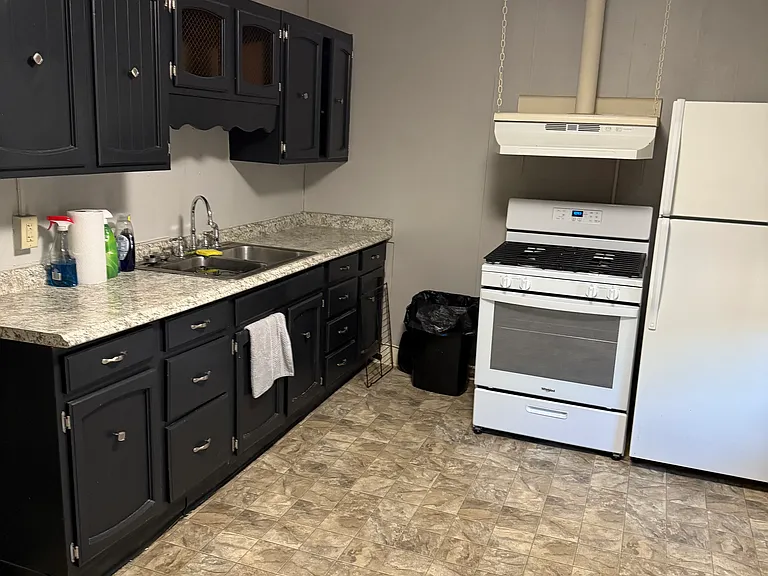 7 Lake St #2 — Photo 2