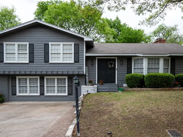 2409 Charboneau Dr, Waco, TX 76710