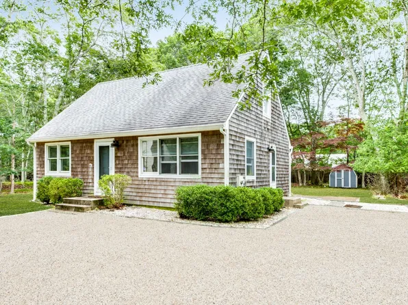 3 Poplar St, East Hampton, NY 11937