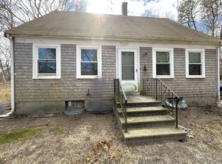 14 S Yarmouth Rd, Dennis, MA 02638