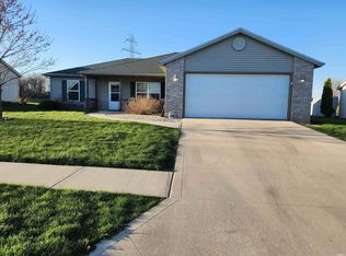 305 W Wind Trl, Avilla, IN