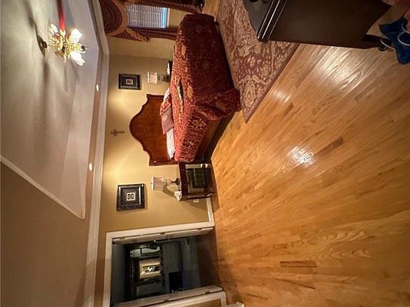 2nd image of 1575 Windstone Dr