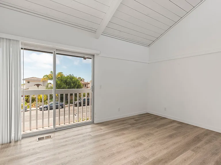 13981 Mercado Dr — Photo 15