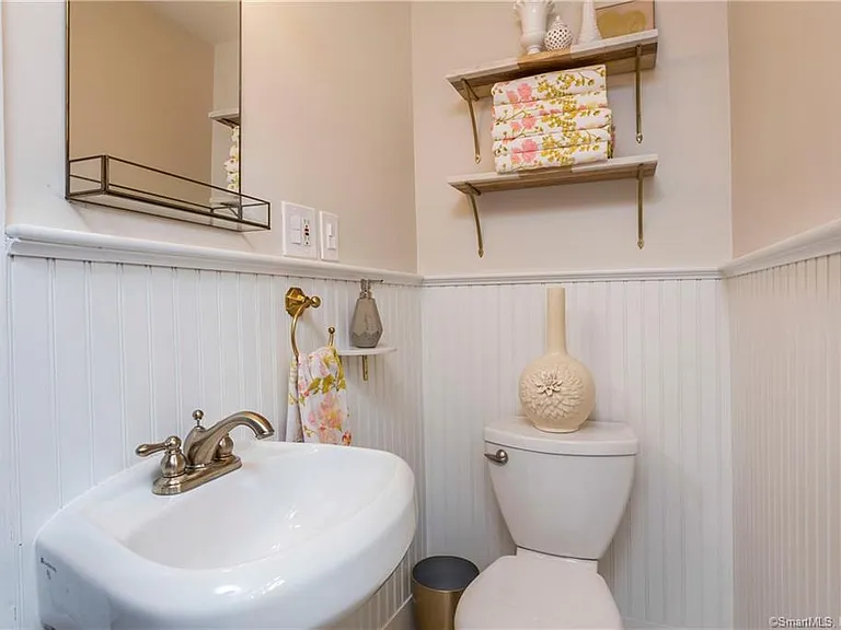 5 Riverview Dr — Photo 29