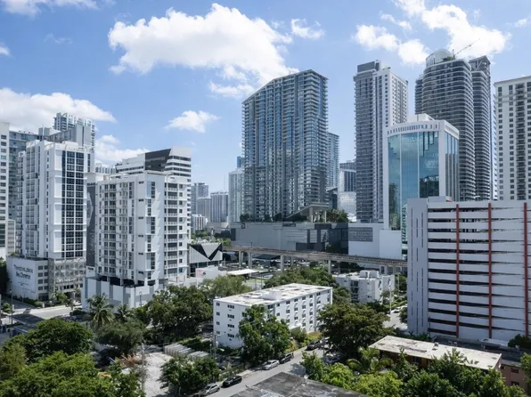 132 SW 9th St #109, Miami, FL 33130