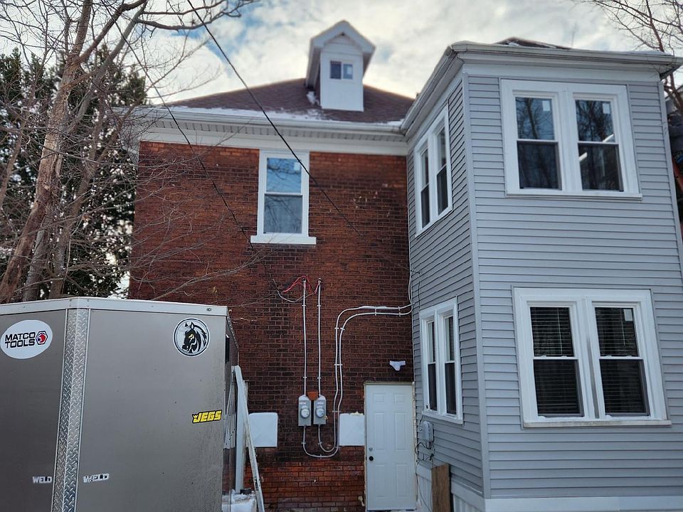 2nd image of 1632 W Philadelphia Ave