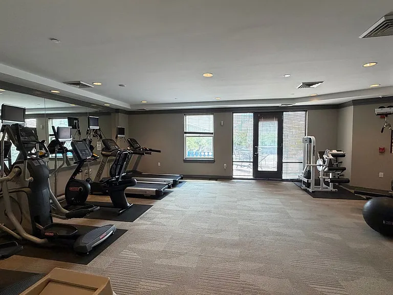 38 Maryland Ave #335 — Photo 26