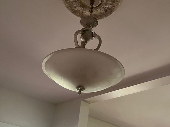 3rd image of 123 Pond Dr