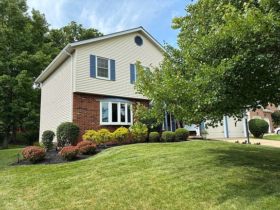 2nd image of 1597 Parkland Dr
