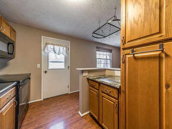 5th image of 3425 Bottomwood Dr