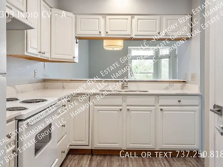 5303 Indio Cv #A — Photo 9