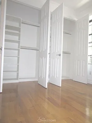 Rented by City Connections Realty | media 32