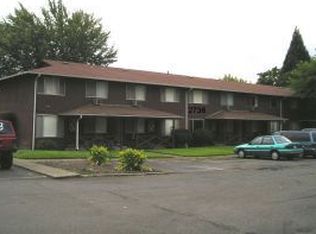 2736 NW Edenbower Blvd APT 5, Roseburg, OR 97471