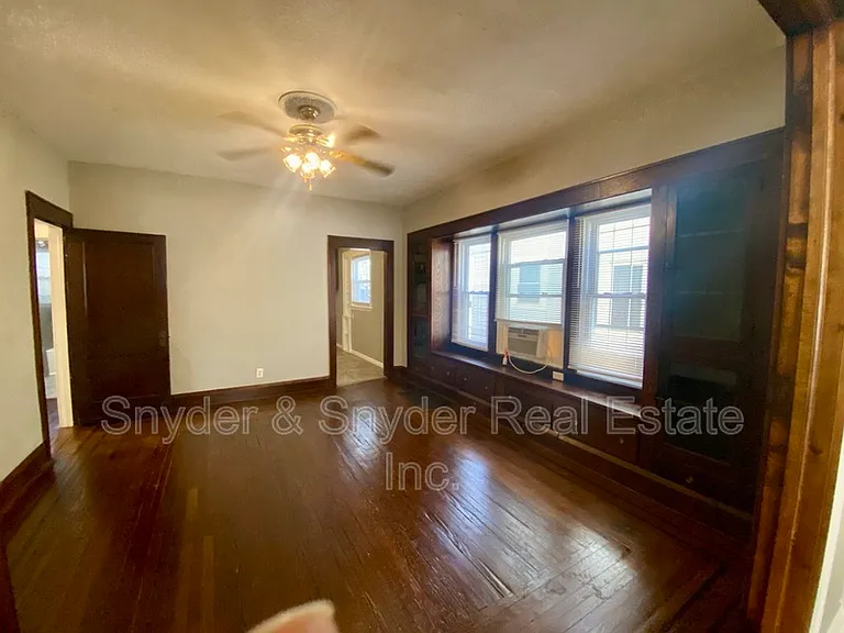 418 Crestwood Ave #1 — Photo 8
