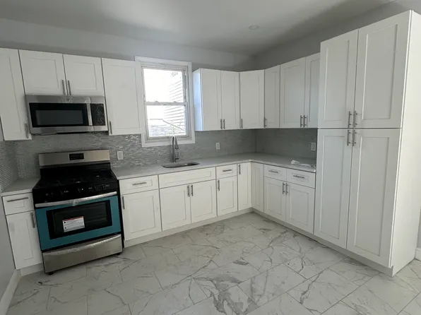 (undisclosed Address), Yonkers, NY 10701
