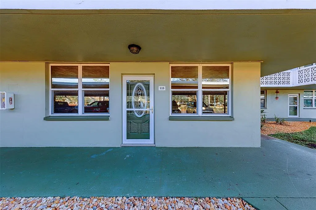 1 bed, 2.0 bath, 925 sqft, $1,750 — Photo 1