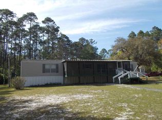 22 Harris Cir, Sopchoppy, FL 32358