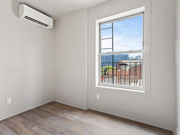 5th image of 241 W 13th St APT 5