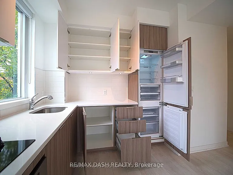223 Saint Clair Ave W #215 — Photo 6