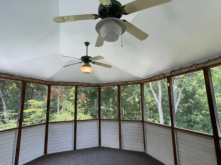 31 Ballantrae Ct — Photo 33