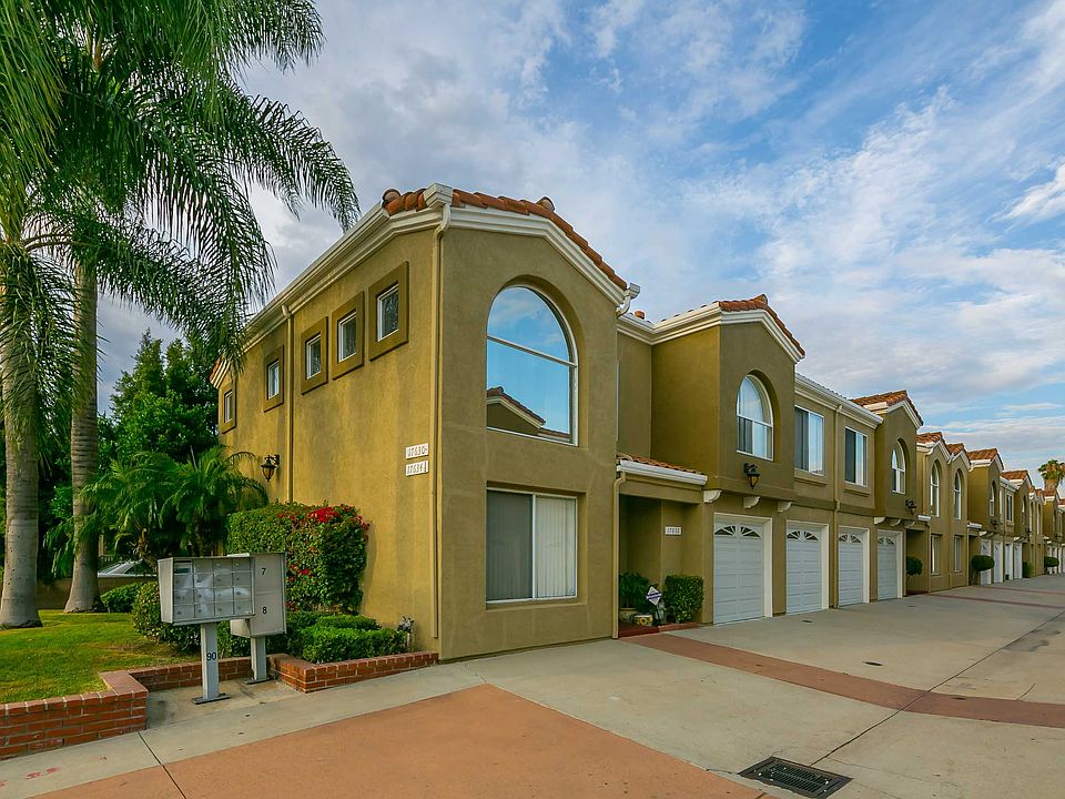 2nd image of 17630 Virginia Ave #3/4
