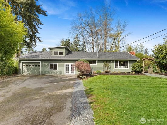 15220 Ash Way, Lynnwood, WA 98087