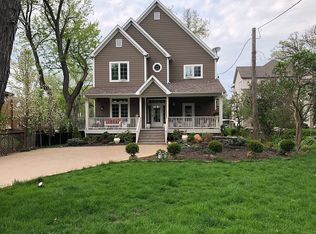 114 Hickory Nut Grove Ln, Cary, IL 60013