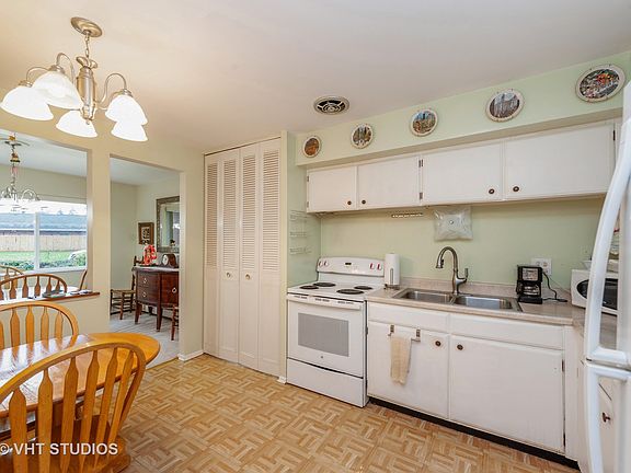 2nd image of 2407 E Brandenberry Ct APT 1K