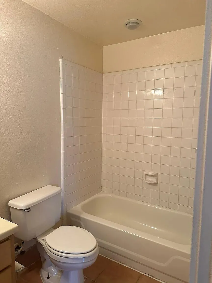 1 bed, 560 sqft, $850 — Photo 3