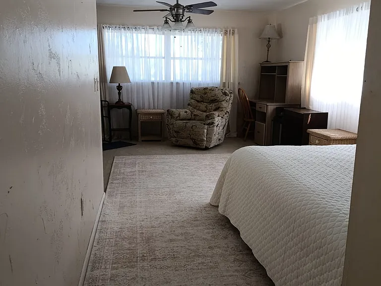 215 Zephyr Rd — Photo 22