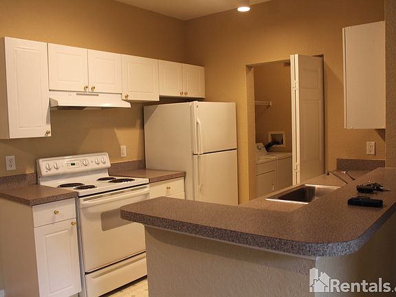 3rd image of 821 Grand Regency Pointe Unit 106