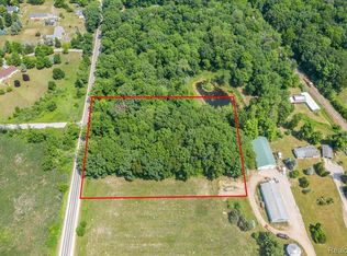 Vl Oak Grv #B, Howell, MI 48855