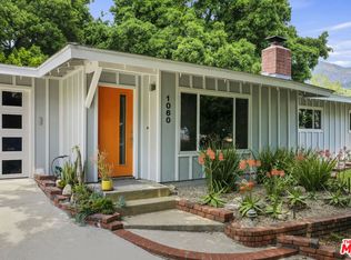 1060 Hollygrove Ln, Altadena, CA 91001