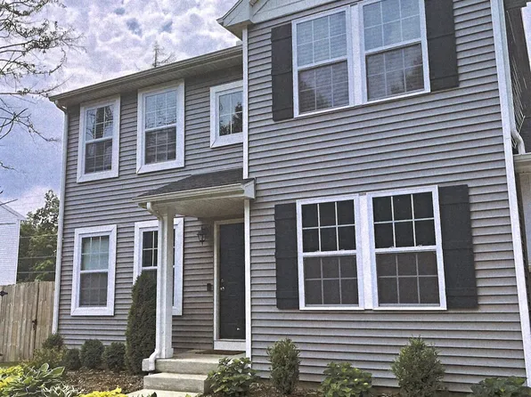 13724 Deer Creek Dr, South Haven, MI 49090