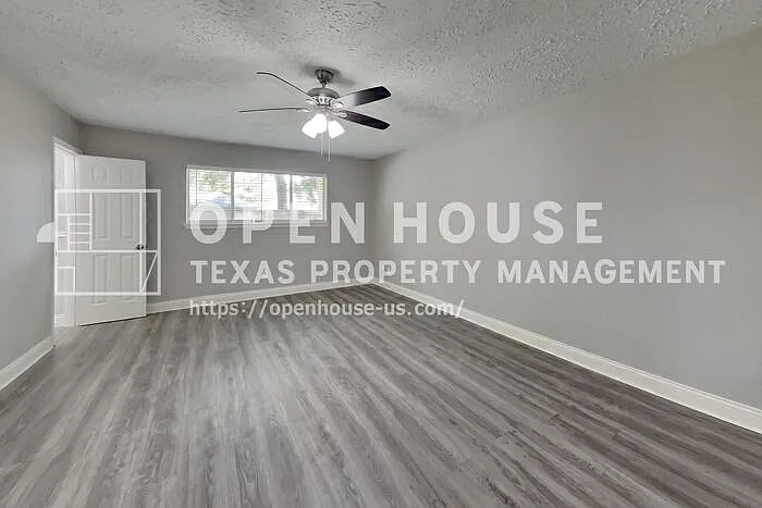 12706 Pantano Dr — Photo 27
