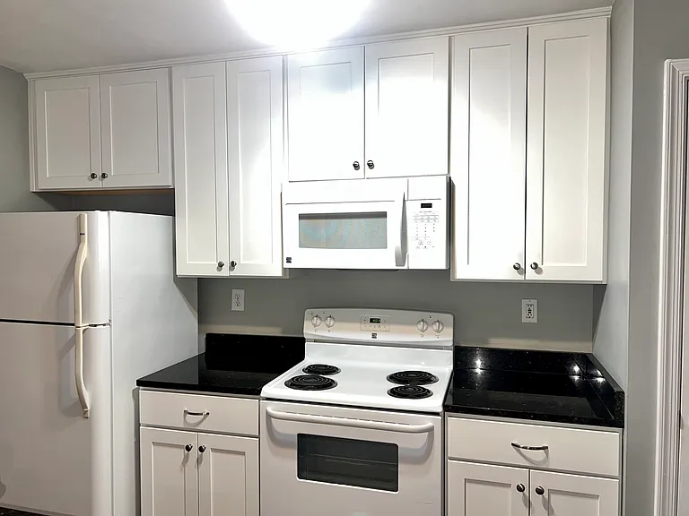 4924 Shallowford Cir — Photo 13
