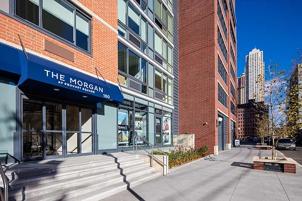 Rented by Bozzuto Management | media 9