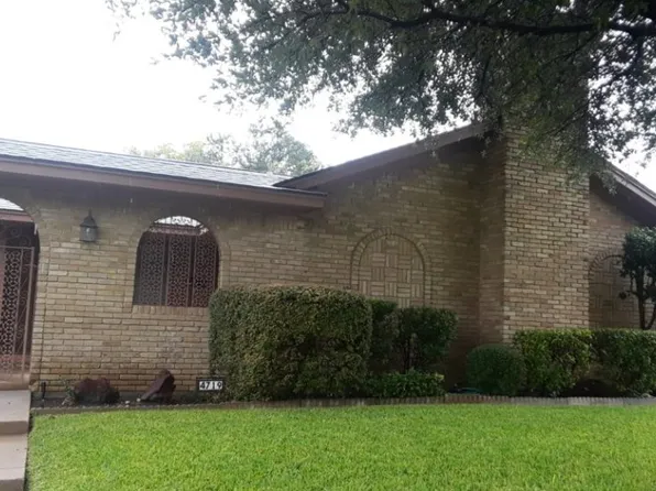 4719 Briarhaven Rd, Fort Worth, TX 76109