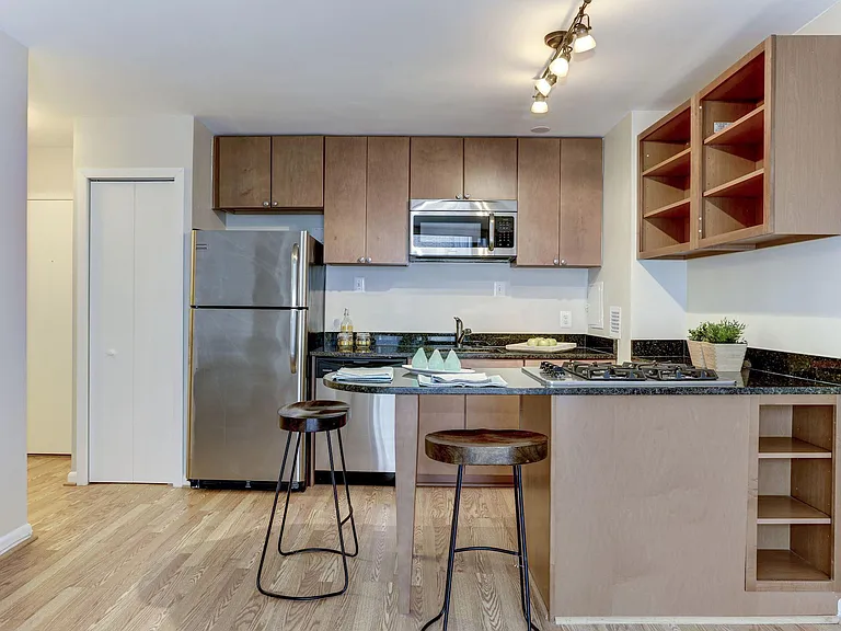 950 25th St NW #723-N — Photo 10