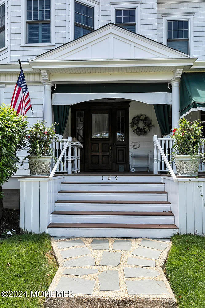 7 bed, 6.5 bath, 4374 sqft, $25,000 — Photo 4