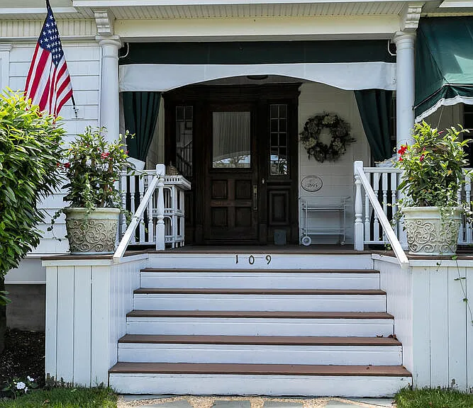 109 Washington Ave — Photo 4