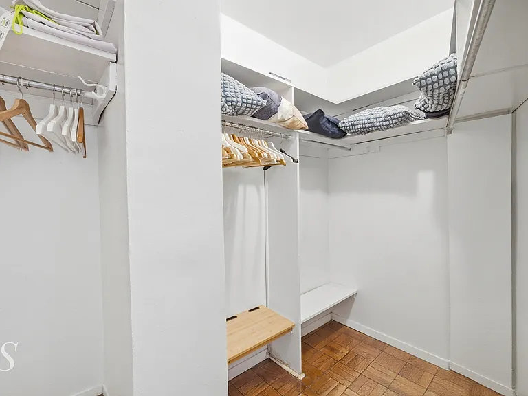 2100 Linwood Ave #21-P — Photo 8